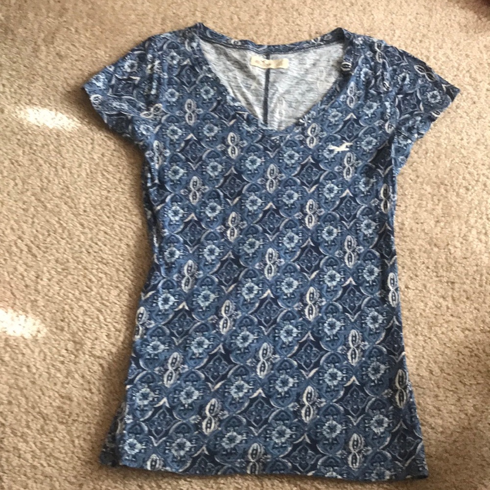 A v neck t shirt